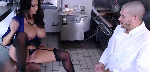  Brazzers - Dirty milf Ava Addams fucks chef